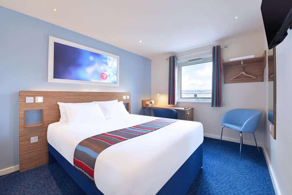 Travelodge Park Royal 2* Londra